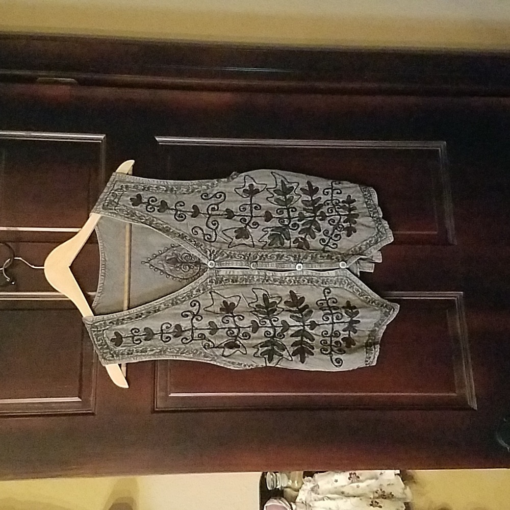 Gray embroidered boho vest